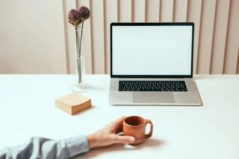 The Scheduled Purge: Why Productive People Deliberately Blow Up Their Browser on a Calendar
